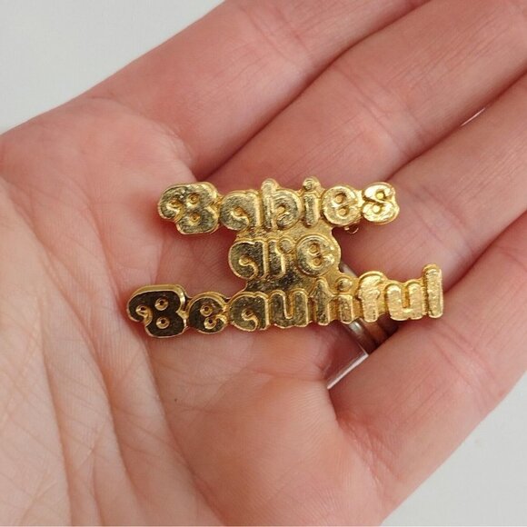 Vintage Gold Tone Babies Are Beautiful Pin Brooch Statement Letter - Picture 1 of 3